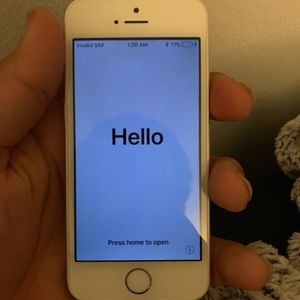 iPhone SE for sale never used
